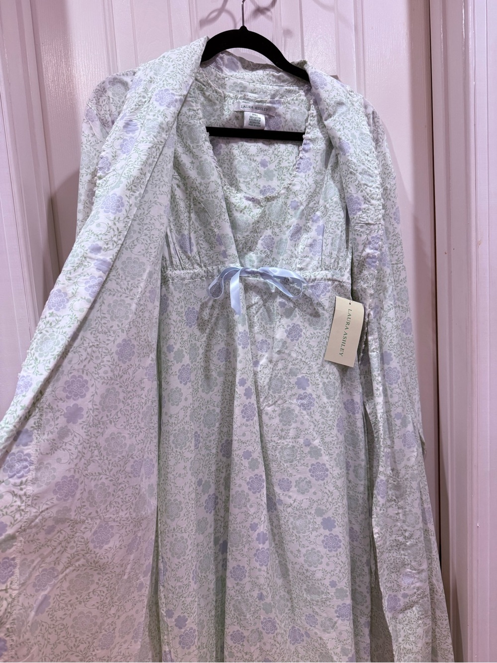 Laura Ashley Lavender and Mint Nightgown and Robe Set - 2 pieces 100% cotton